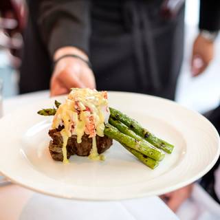 20 Restaurants Near Hyatt Regency Chicago Opentable The Palm Chicago