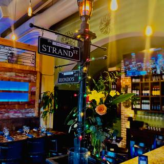 10 Restaurants Near Port Of Galveston Opentable Riondo S Ristorante