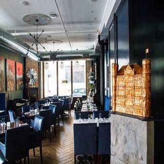 16 Restaurants Near Fox Theater Building Opentable Republic Detroit