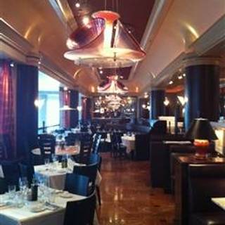 22 Restaurants Near Hilton Seattle Opentable Palomino Seattle
