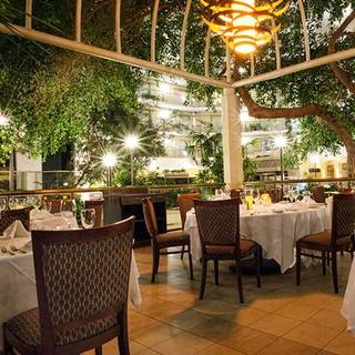 10 Restaurants Near Brookwood Village Ping Center Opentable Ruth S Chris Steak House Birmingham