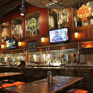 10 Restaurants Near City Center Ping Opentable Rock Bottom Brewery Restaurant Minneapolis