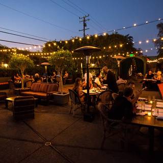Buffalo Club Restaurant Santa Monica Ca Opentable