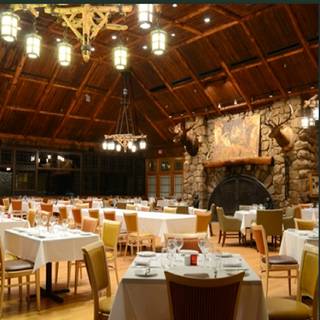 10 Restaurants Near Woodbury Common Premium Outlets Opentable Restaurant 1915 And Blue Roof Tapas Bar Bear Mountain