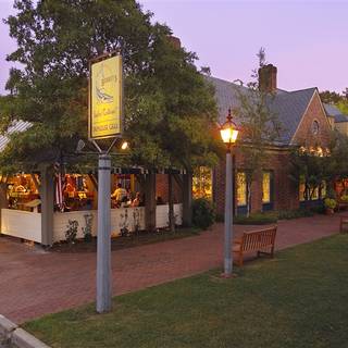 10 Restaurants Near Colonial Williamsburg Opentable Berret S Restaurant