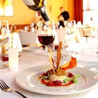 10 Restaurants Near Minnehaha Park Opentable 58 Restaurants Available Nearby