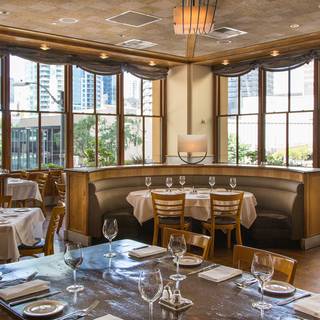 24 Restaurants Near Grand Hyatt Seattle Opentable Il Fornaio Seattle