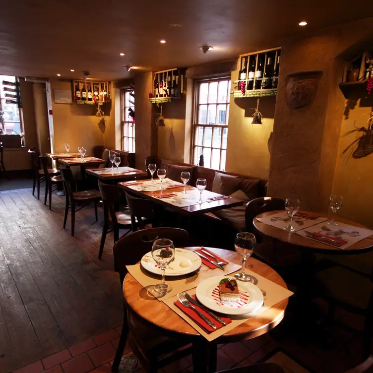Osteria Pulcinella, Twickenham, 