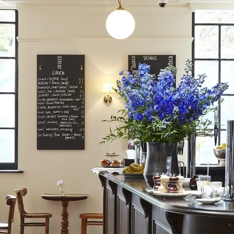 The 3 Crowns, London, 