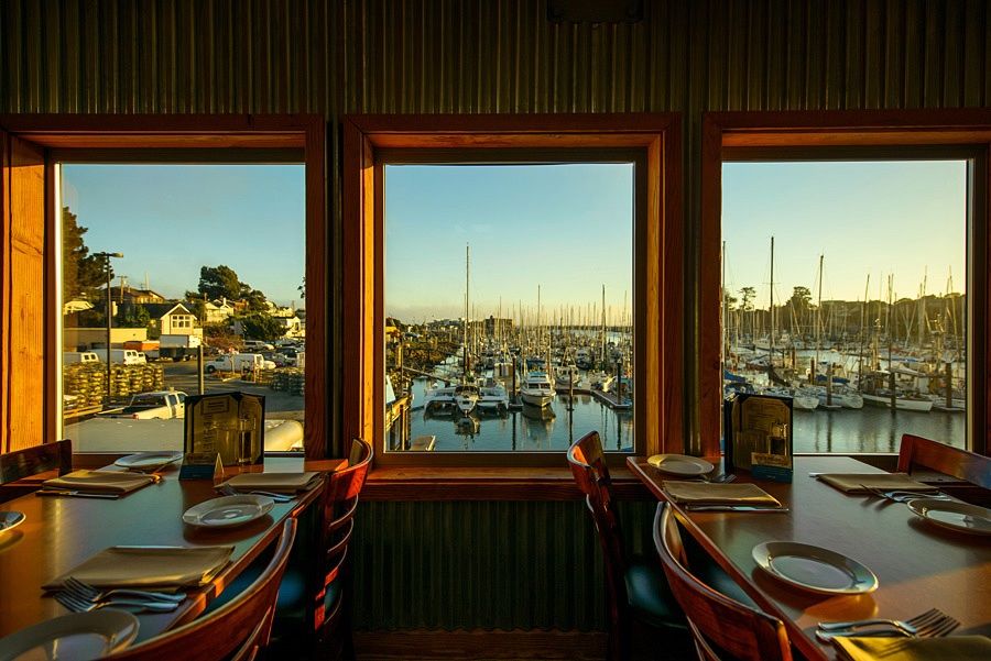 Johnny's Harborside interior