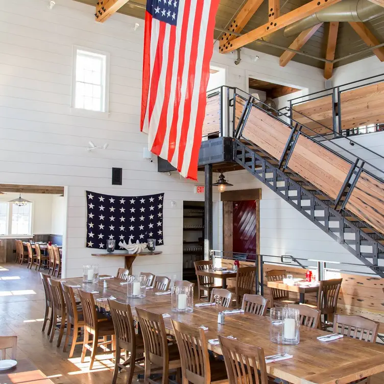Flag Room - Midtown Oyster Bar, Newport, RI