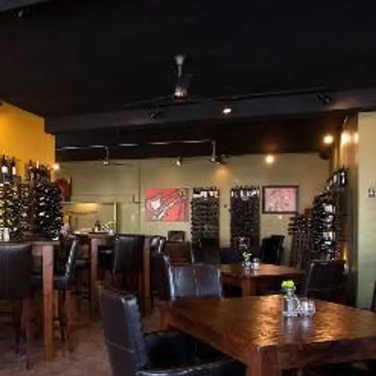 house. wine. & bistro., McAllen, TX