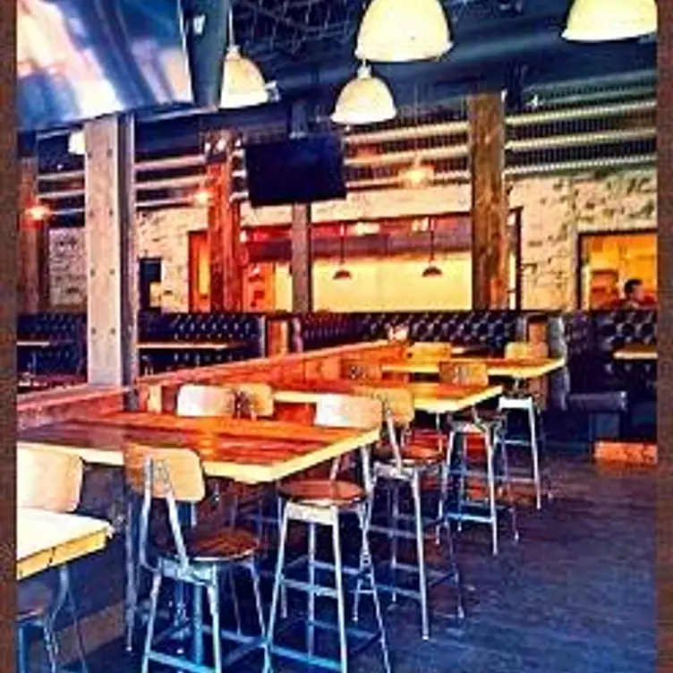 Parlor Pizza Bar - West Loop, Chicago, IL