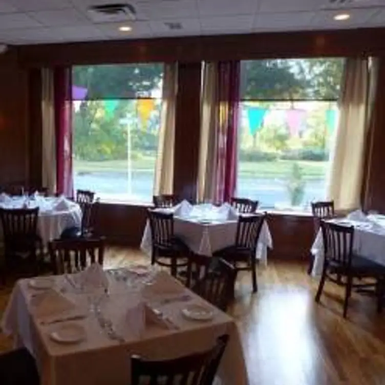 Delvina Restaurant, Cresskill, NJ