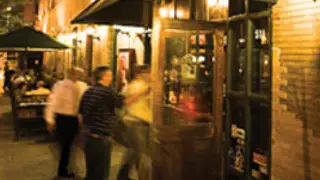 Una foto del restaurante Upstream Brewing Company - Old Market