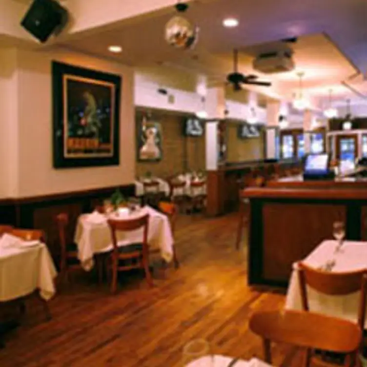 Viaggio Ristorante and Lounge, Chicago, IL