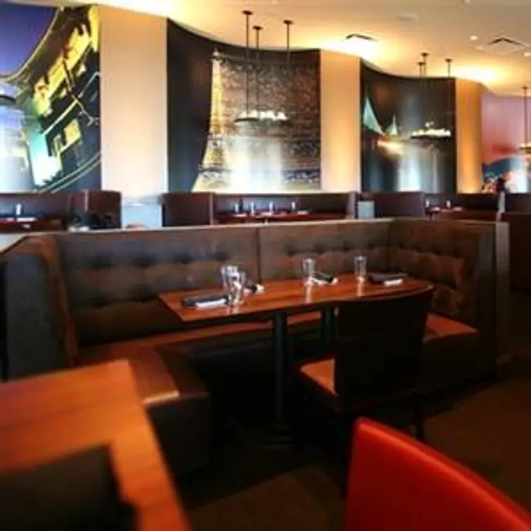 Met Bar and Grill Dedham - Permanently Closed, Dedham, MA