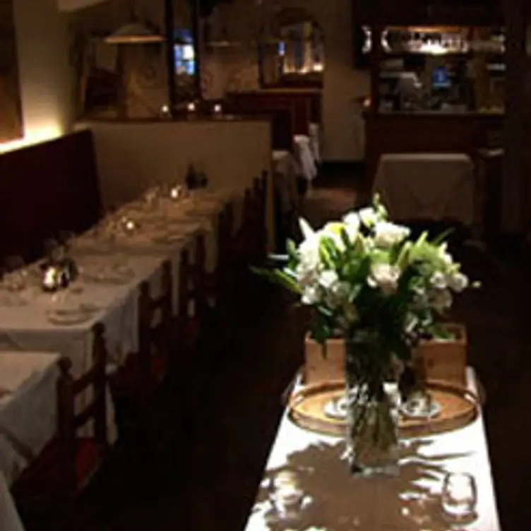 Il Portico, London, 