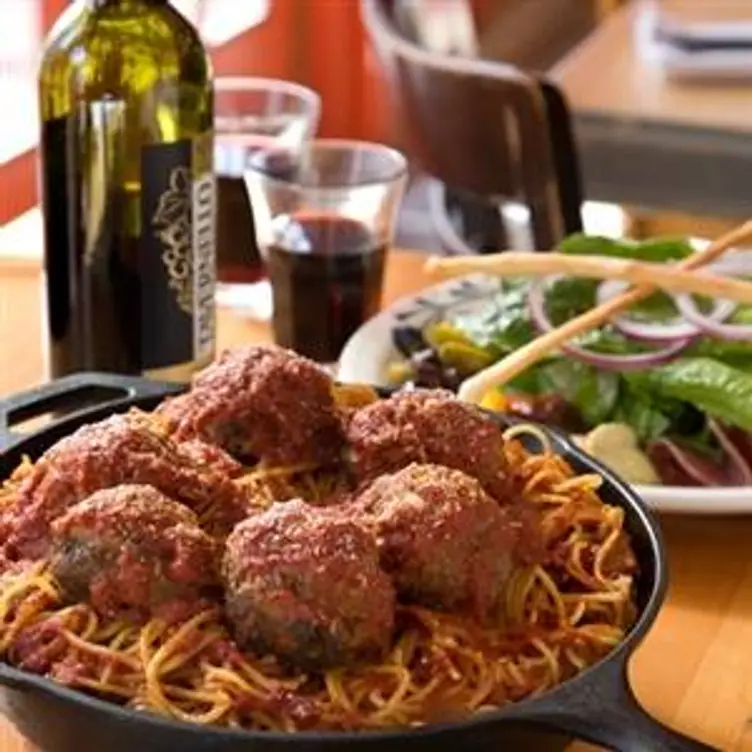 Mozza Mia - Permanently Closed, Edina, MN