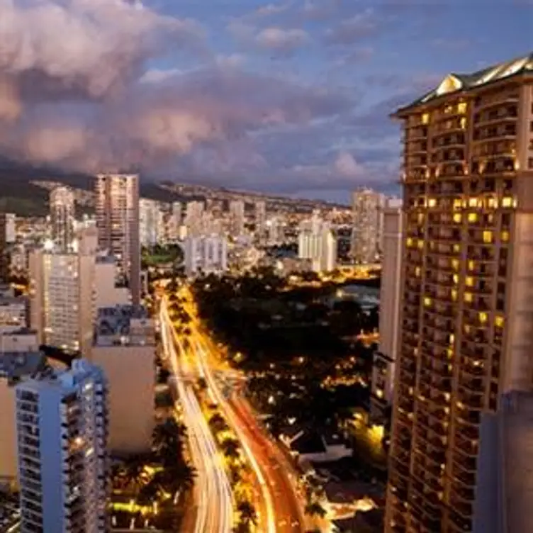 Sarento's Top of the “I” - Permanently Closed, Honolulu, HI