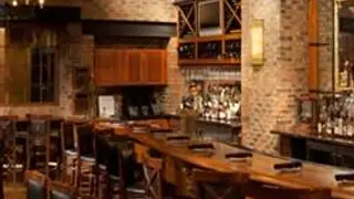 Una foto del restaurante J. Gilbert’s – Wood Fired Steaks & Seafood - Worthington