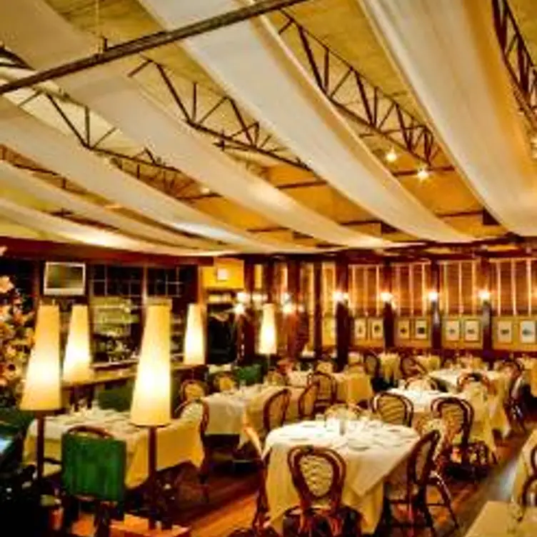 West End Cafe, Carle Place, NY