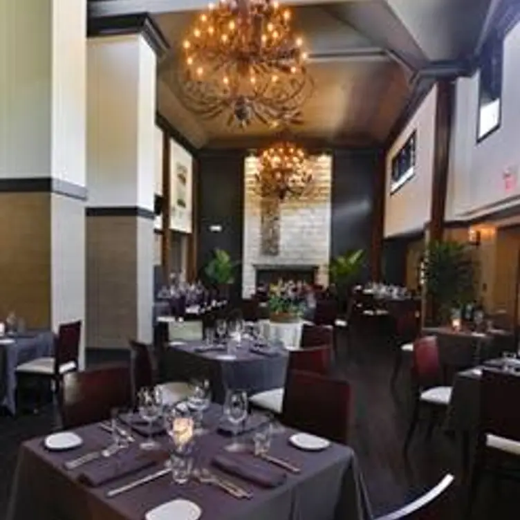 Lithos Estiatorio, Livingston, NJ