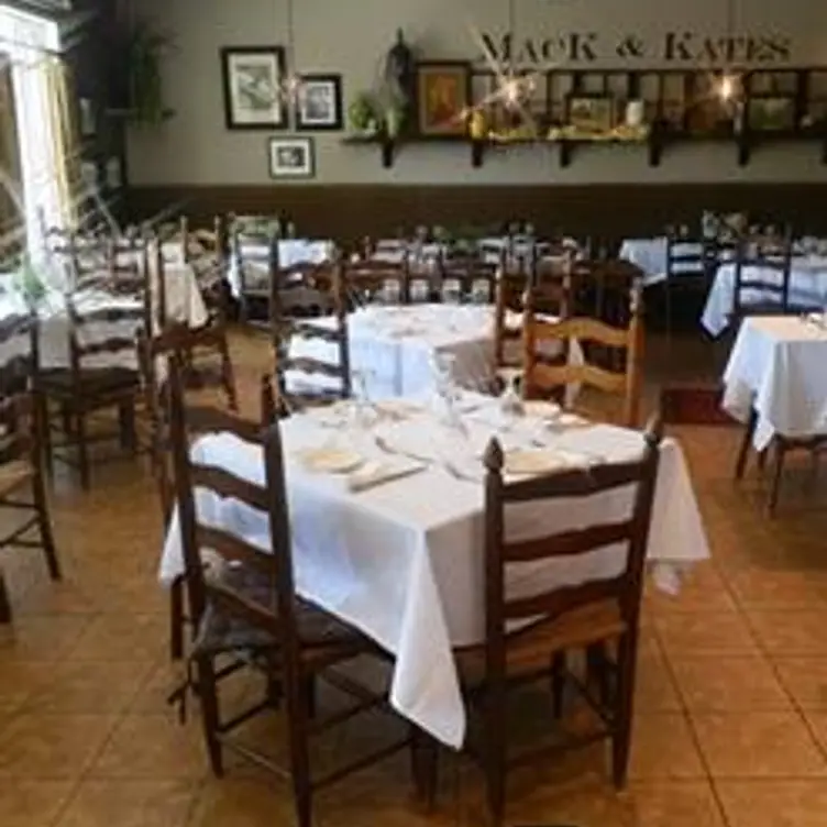Mack and Kates, Franklin, TN