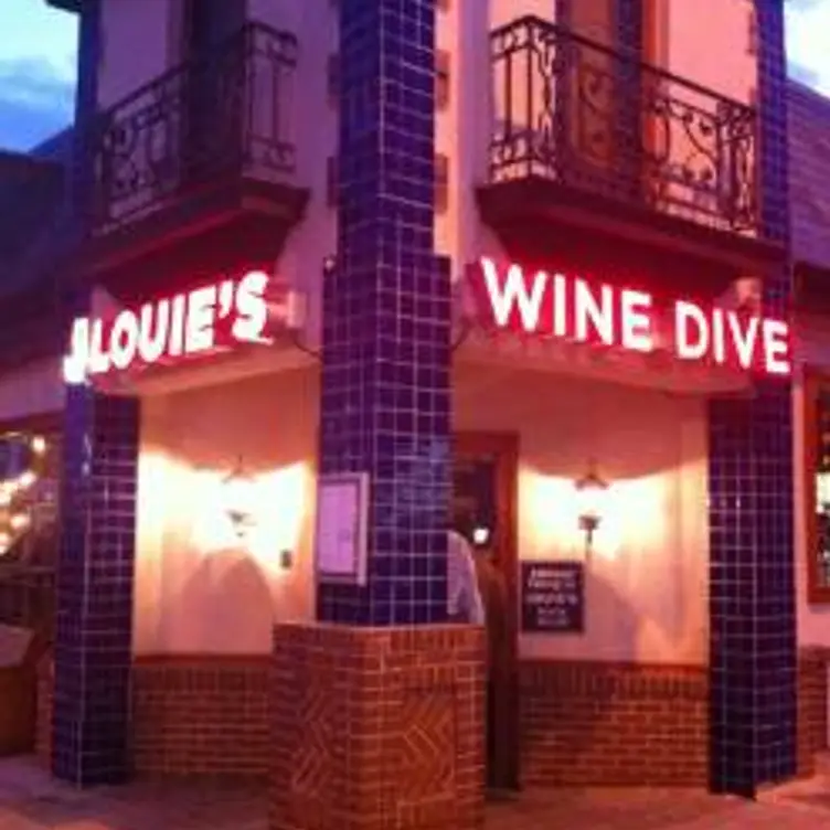 Louie's Wine Dive - Kansas City - Permanently Closed, Kansas City, MO