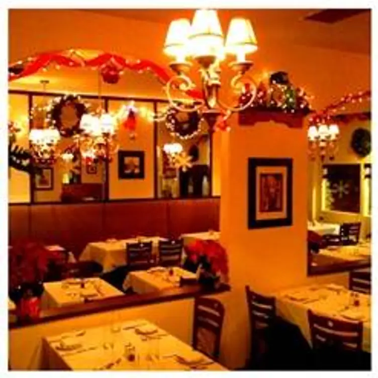 Ancora Cucina Italiana, Tarzana, CA