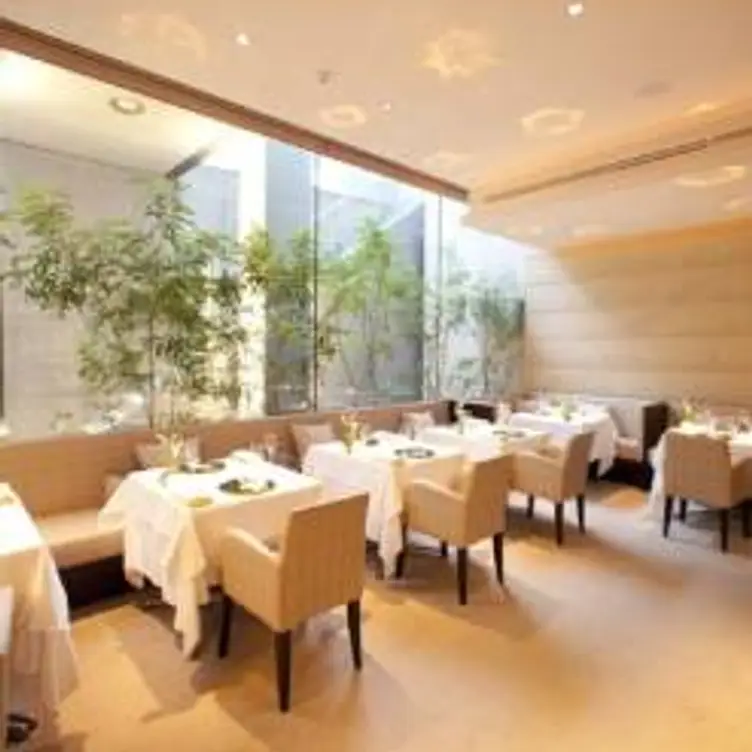 L'embellir Naoto Kishimoto, Minato-ku, Tokyo