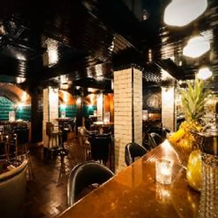 Hawksmoor Spitalfields Bar, London, 