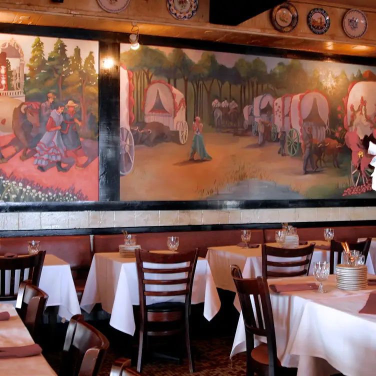 Emilio's Tapas - Hillside, Hillside, IL