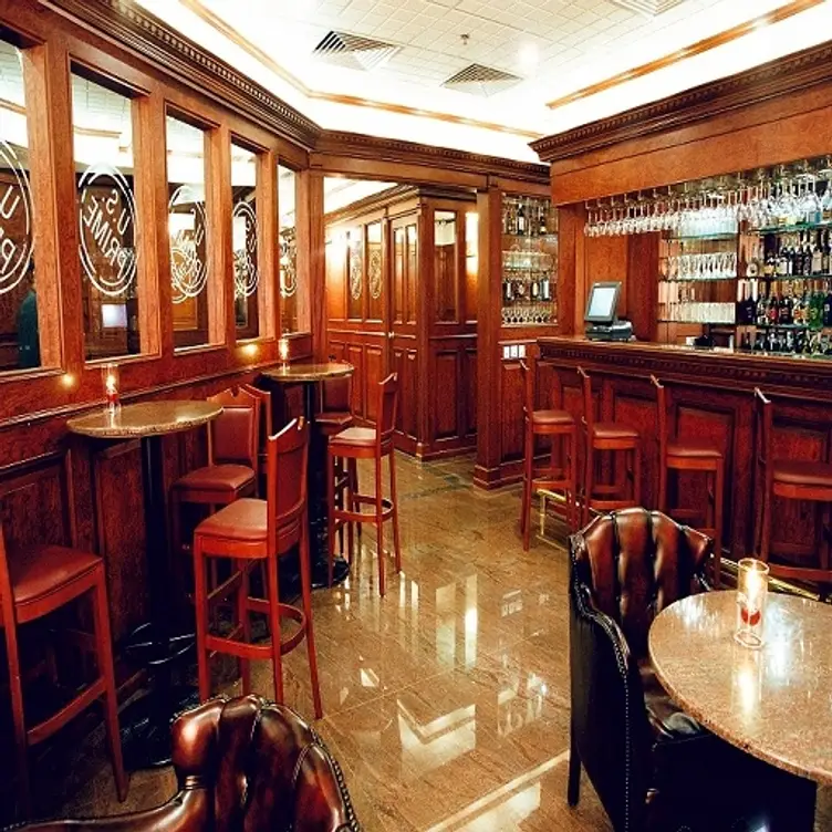 Ruth's Chris Steak House - Admiralty, Hong Kong, Hong Kong