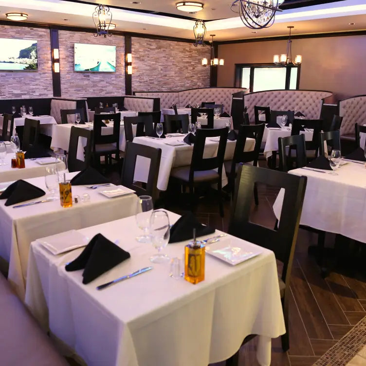 The Cake Lounge, Little Ferry, NJ