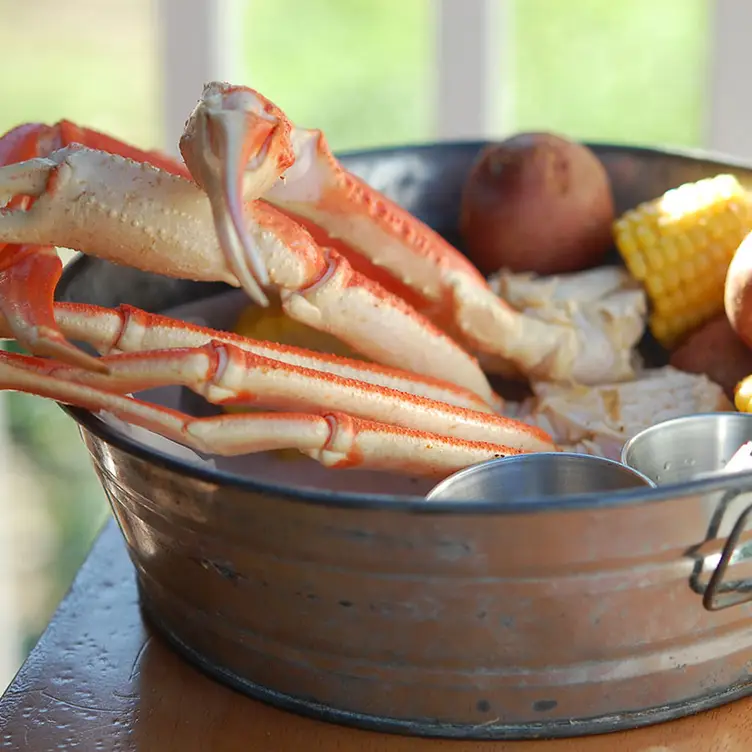Coast Seafood and Raw Bar, Atlanta, GA