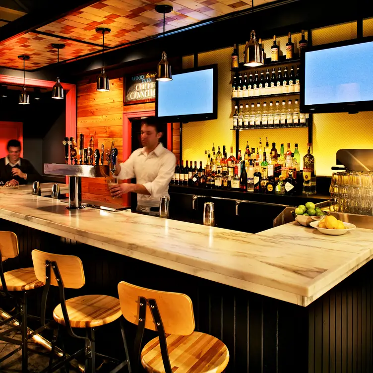 Mozza Mia - Permanently Closed, Edina, MN