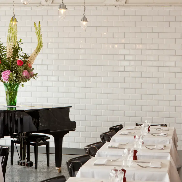 Bistrotheque, London, 