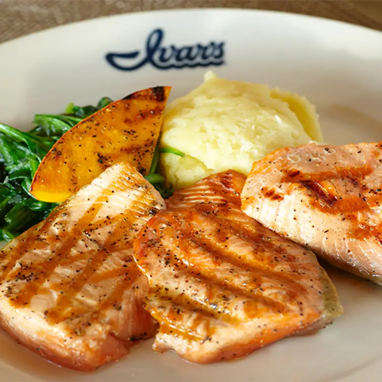 Ivar's Salmon House, Seattle, WA