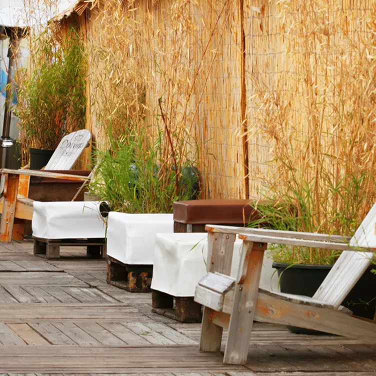 Deck5, Berlin, BE