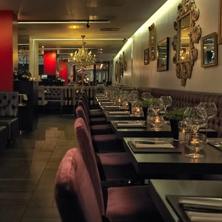 The Restaurant – Guildford Harbour Hotel, Guildford, Surrey