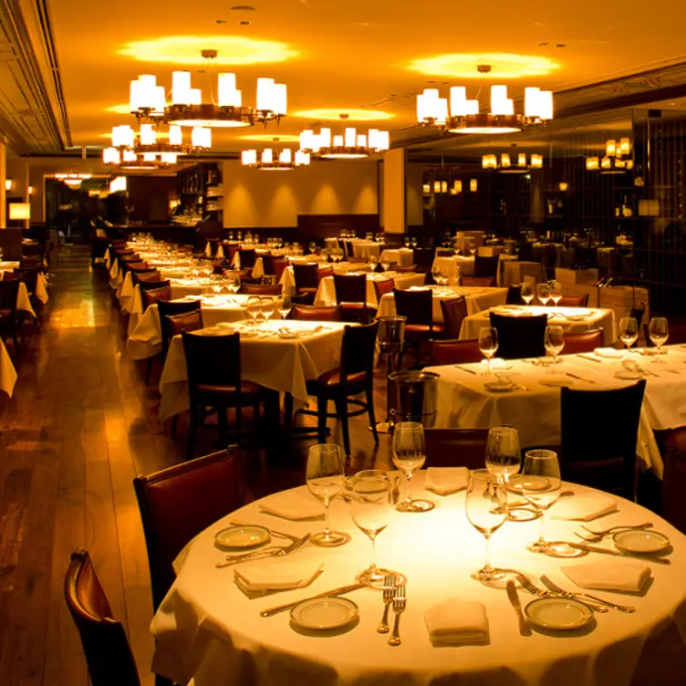 Wolfgang's Steakhouse Marunouchi, Chiyoda-ku, Tokyo