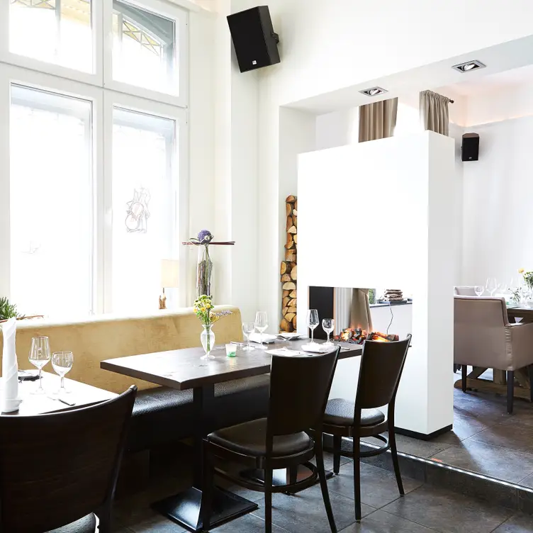 30 Stühle, Brühl, NW