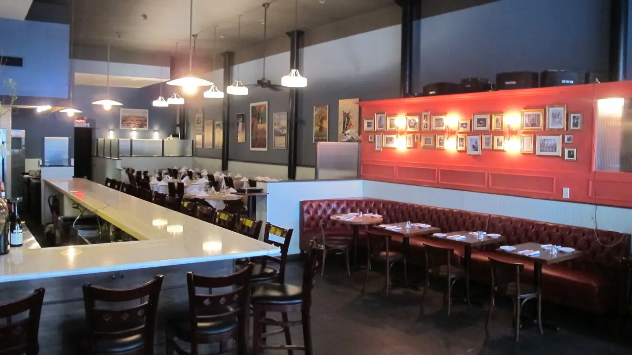 Le Midi Bar & Restaurant, New York, NY