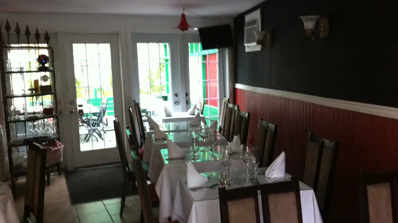 Trattoria Casa Rinacchio, Laval, QC