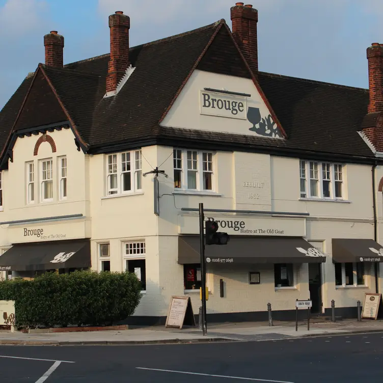 Brouge at The Old Goat, Twickenham, Greater London