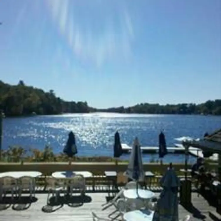 Louie's Lakehouse, Southwick, MA