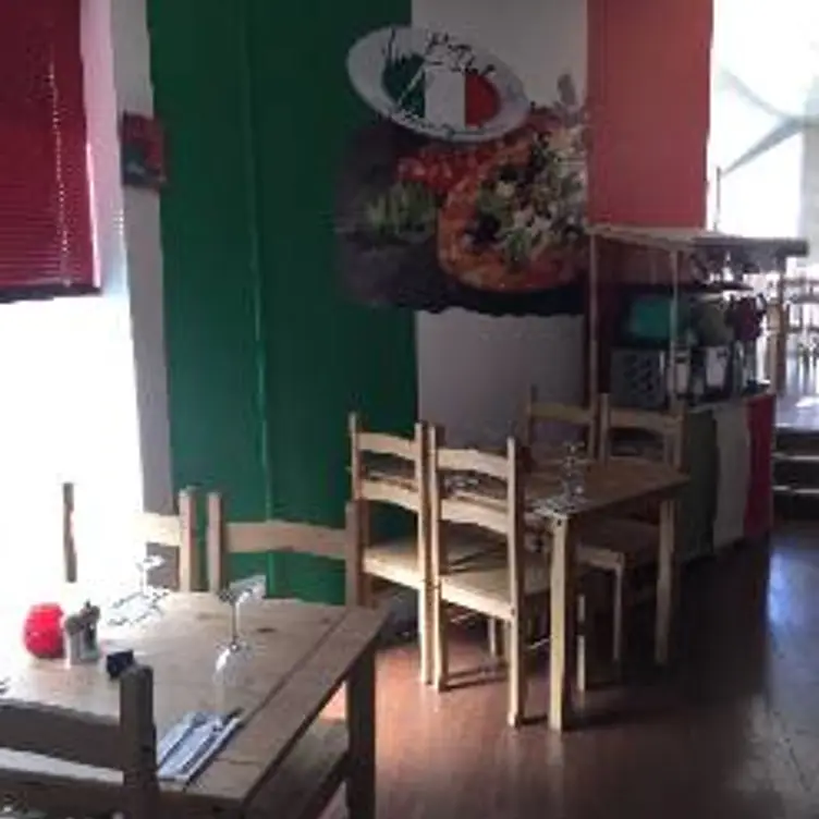 Viva L'Italia, Windsor, Berkshire