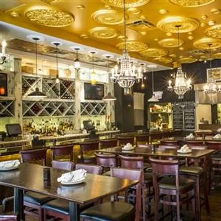 Enolo Wine Cafe, Chicago, IL