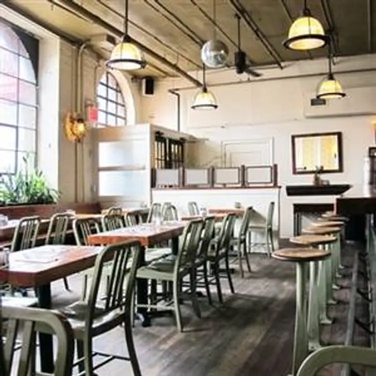 Roebling Tea Room - Permanently Closed, Brooklyn, NY